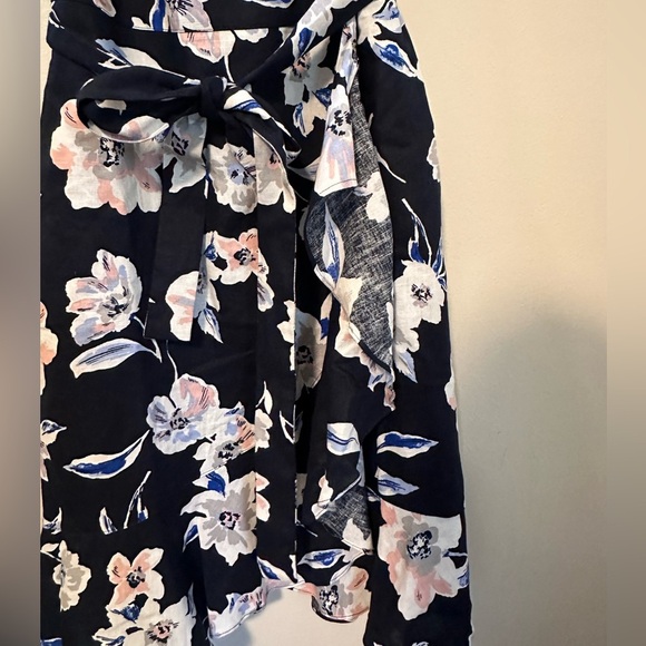 Banana Republic Size 4 Navy Floral Midi Dress - Picture 6 of 6